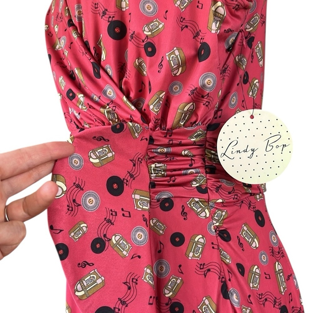 LINDY BOP Faux Wrap Midi Dress in Jukebox Print NWT Size 8 - Picture 5 of 11